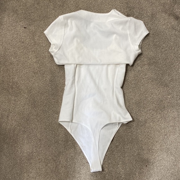 American Eagle White Ribbed Bodysuit With Bolero Size M - Picture 2 of 5